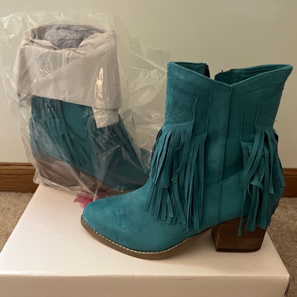 NEW Womens Not Rated Teal suede fringe ankle cowboy boots Size 6.5